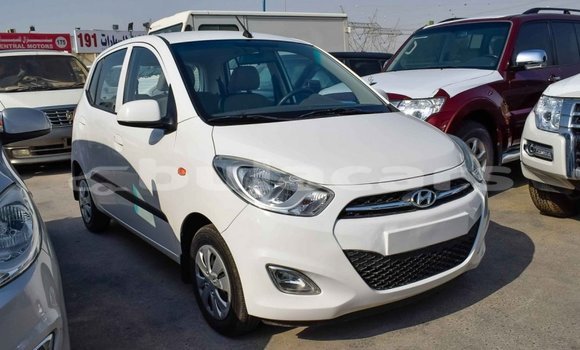 Buy Import Hyundai i10 White Car in Import - Dubai in Central Buy Import Hyundai i10 White Car in Import - Dubai in Central