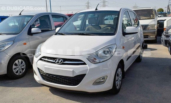 Buy Import Hyundai i10 White Car in Import - Dubai in Central Buy Import Hyundai i10 White Car in Import - Dubai in Central
