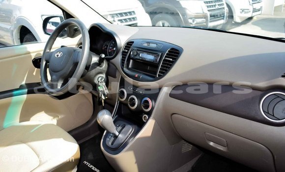 Buy Import Hyundai i10 White Car in Import - Dubai in Central Buy Import Hyundai i10 White Car in Import - Dubai in Central