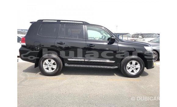 Buy Import Toyota Land Cruiser Black Car in Import - Dubai in Central Buy Import Toyota Land Cruiser Black Car in Import - Dubai in Central