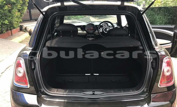 Acheter Occasion Voiture MINI Cooper Noir à Ba, Western Acheter Occasion Voiture MINI Cooper Noir à Ba, Western