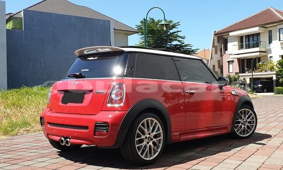 Acheter Occasion Voiture MINI Cooper Rouge à Ba, Western Acheter Occasion Voiture MINI Cooper Rouge à Ba, Western