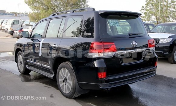 Buy Import Toyota Land Cruiser Black Car in Import - Dubai in Central Buy Import Toyota Land Cruiser Black Car in Import - Dubai in Central