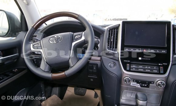 Buy Import Toyota Land Cruiser Black Car in Import - Dubai in Central Buy Import Toyota Land Cruiser Black Car in Import - Dubai in Central