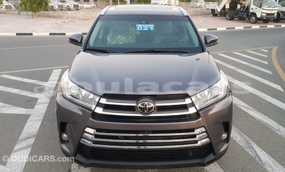 Buy Import Toyota Highlander Grey Car in Import - Dubai in Central Buy Import Toyota Highlander Grey Car in Import - Dubai in Central