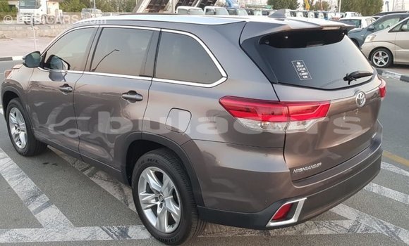 Buy Import Toyota Highlander Grey Car in Import - Dubai in Central Buy Import Toyota Highlander Grey Car in Import - Dubai in Central