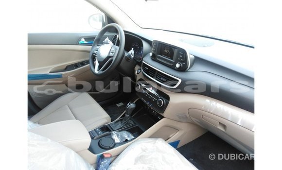 Buy Import Hyundai Tucson White Car in Import - Dubai in Central Buy Import Hyundai Tucson White Car in Import - Dubai in Central