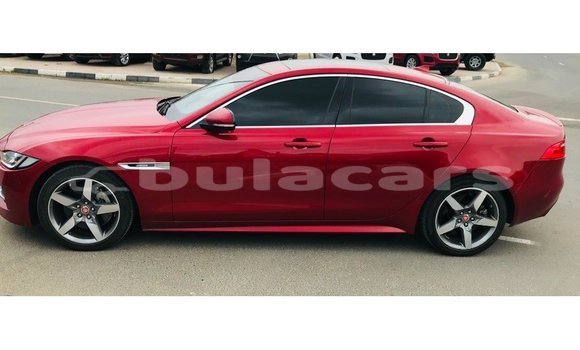 Acheter Import Voiture Jaguar XE Rouge à Import - Dubai, Central Acheter Import Voiture Jaguar XE Rouge à Import - Dubai, Central