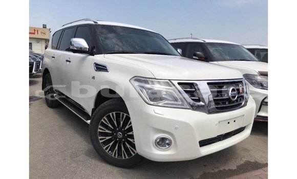 Buy Import Nissan Patrol White Car in Import - Dubai in Central Buy Import Nissan Patrol White Car in Import - Dubai in Central