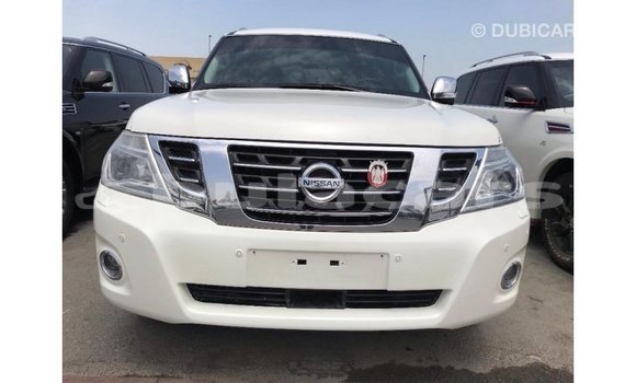 Buy Import Nissan Patrol White Car in Import - Dubai in Central Buy Import Nissan Patrol White Car in Import - Dubai in Central