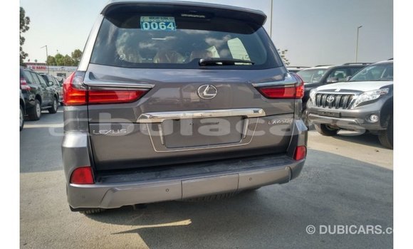 Acheter Import Voiture Lexus LX Gris à Import - Dubai, Central Acheter Import Voiture Lexus LX Gris à Import - Dubai, Central
