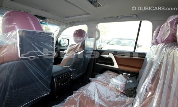 Buy Import Toyota Land Cruiser Black Car in Import - Dubai in Central Buy Import Toyota Land Cruiser Black Car in Import - Dubai in Central