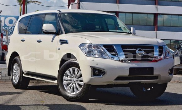 Buy Import Nissan Patrol White Car in Import - Dubai in Central Buy Import Nissan Patrol White Car in Import - Dubai in Central