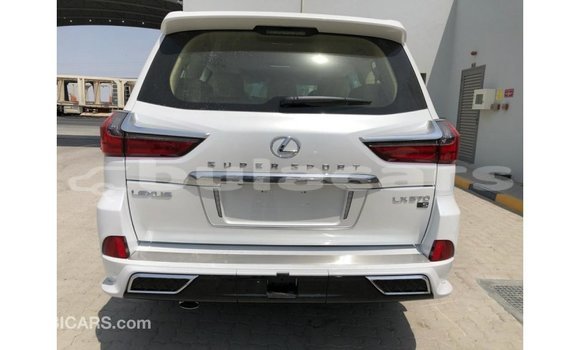Acheter Import Voiture Lexus LX Blanc à Import - Dubai, Central Acheter Import Voiture Lexus LX Blanc à Import - Dubai, Central