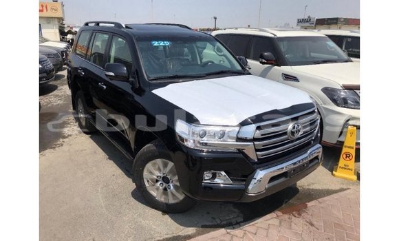 Acheter Import Voiture Toyota Land Cruiser Noir à Import - Dubai, Central Acheter Import Voiture Toyota Land Cruiser Noir à Import - Dubai, Central