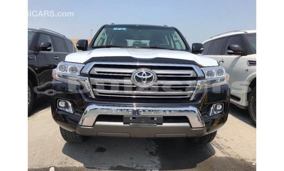 Acheter Import Voiture Toyota Land Cruiser Noir à Import - Dubai, Central Acheter Import Voiture Toyota Land Cruiser Noir à Import - Dubai, Central