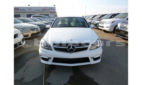 Buy Import Mercedes-Benz 200 White Car in Import - Dubai in Central Buy Import Mercedes-Benz 200 White Car in Import - Dubai in Central