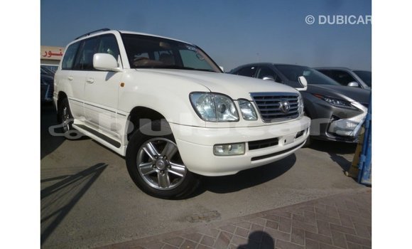 Buy Import Toyota Land Cruiser White Car in Import - Dubai in Central Buy Import Toyota Land Cruiser White Car in Import - Dubai in Central