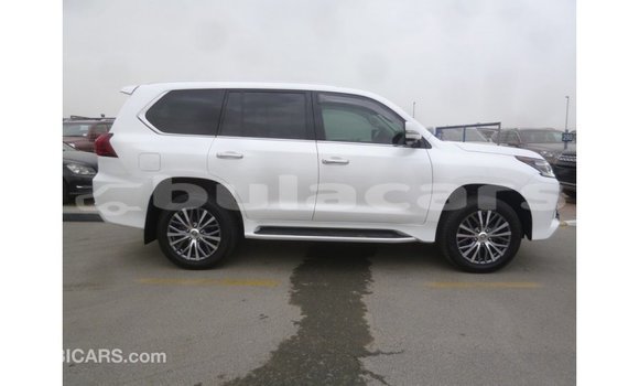 Buy Import Lexus LX White Car in Import - Dubai in Central Buy Import Lexus LX White Car in Import - Dubai in Central