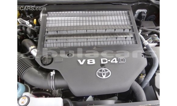 Buy Import Toyota Land Cruiser Other Car in Import - Dubai in Central Buy Import Toyota Land Cruiser Other Car in Import - Dubai in Central