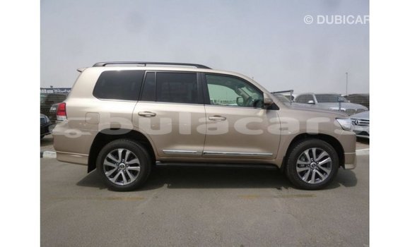 Buy Import Toyota Land Cruiser Other Car in Import - Dubai in Central Buy Import Toyota Land Cruiser Other Car in Import - Dubai in Central