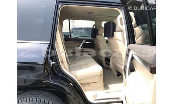 Buy Import Toyota Land Cruiser Black Car in Import - Dubai in Central Buy Import Toyota Land Cruiser Black Car in Import - Dubai in Central