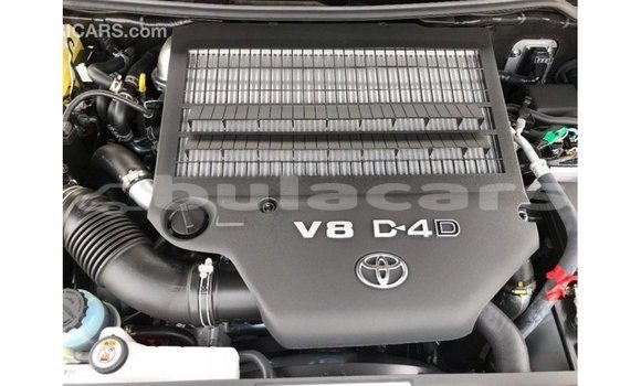 Buy Import Toyota Land Cruiser Black Car in Import - Dubai in Central Buy Import Toyota Land Cruiser Black Car in Import - Dubai in Central