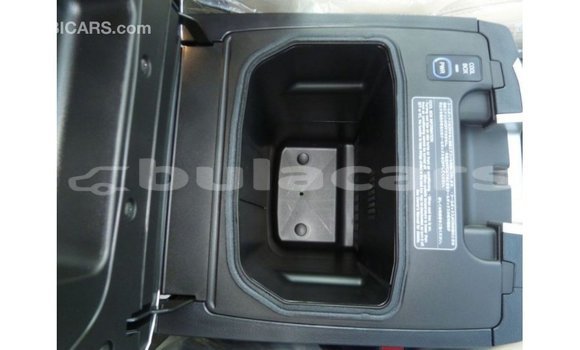 Acheter Import Voiture Toyota Land Cruiser Noir à Import - Dubai, Central Acheter Import Voiture Toyota Land Cruiser Noir à Import - Dubai, Central