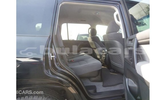 Buy Import Toyota Land Cruiser Black Car in Import - Dubai in Central Buy Import Toyota Land Cruiser Black Car in Import - Dubai in Central