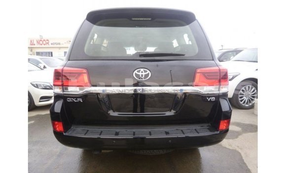 Buy Import Toyota Land Cruiser Black Car in Import - Dubai in Central Buy Import Toyota Land Cruiser Black Car in Import - Dubai in Central