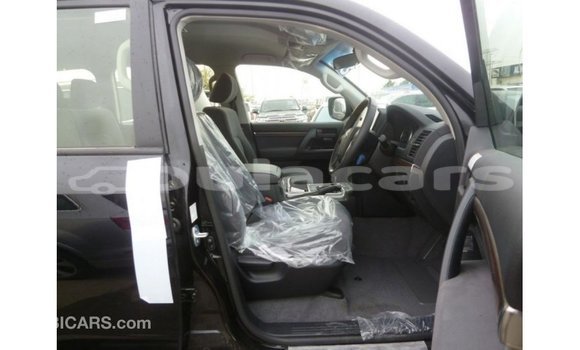 Buy Import Toyota Land Cruiser Black Car in Import - Dubai in Central Buy Import Toyota Land Cruiser Black Car in Import - Dubai in Central