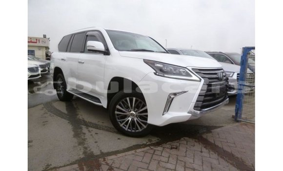 Acheter Import Voiture Lexus LX Blanc à Import - Dubai, Central Acheter Import Voiture Lexus LX Blanc à Import - Dubai, Central