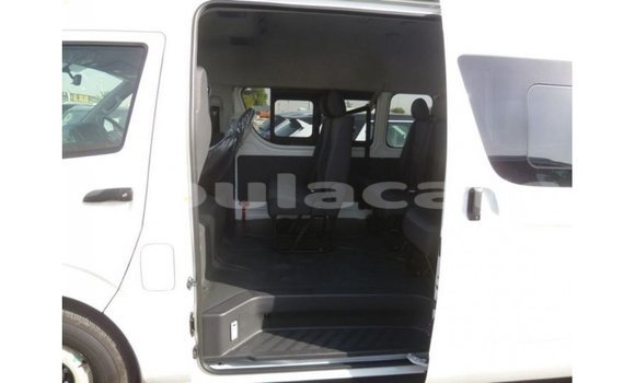 Buy Import Toyota Hiace White Car in Import - Dubai in Central Buy Import Toyota Hiace White Car in Import - Dubai in Central