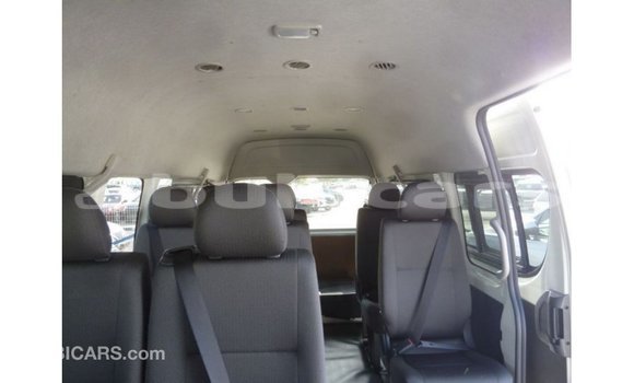 Buy Import Toyota Hiace White Car in Import - Dubai in Central Buy Import Toyota Hiace White Car in Import - Dubai in Central