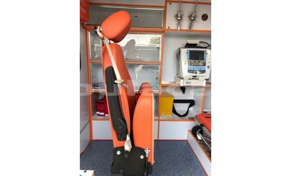 Buy Import Toyota Hiace White Car in Import - Dubai in Central Buy Import Toyota Hiace White Car in Import - Dubai in Central