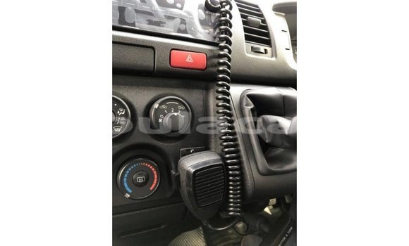 Buy Import Toyota Hiace White Car in Import - Dubai in Central Buy Import Toyota Hiace White Car in Import - Dubai in Central