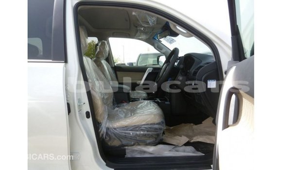Buy Import Toyota Prado White Car in Import - Dubai in Central Buy Import Toyota Prado White Car in Import - Dubai in Central