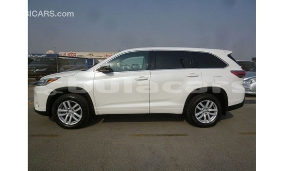 Buy Import Toyota Kluger White Car in Import - Dubai in Central Buy Import Toyota Kluger White Car in Import - Dubai in Central