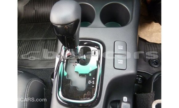 Buy Import Toyota Hilux White Car in Import - Dubai in Central Buy Import Toyota Hilux White Car in Import - Dubai in Central