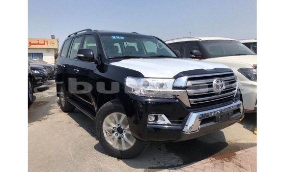 Buy Import Toyota Land Cruiser Black Car in Import - Dubai in Central Buy Import Toyota Land Cruiser Black Car in Import - Dubai in Central