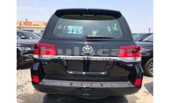 Buy Import Toyota Land Cruiser Black Car in Import - Dubai in Central Buy Import Toyota Land Cruiser Black Car in Import - Dubai in Central