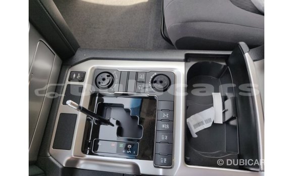 Acheter Import Voiture Toyota Land Cruiser Noir à Import - Dubai, Central Acheter Import Voiture Toyota Land Cruiser Noir à Import - Dubai, Central