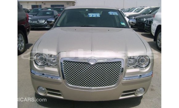 Buy Import Chrysler 300 Beige Car in Import - Dubai in Central Buy Import Chrysler 300 Beige Car in Import - Dubai in Central