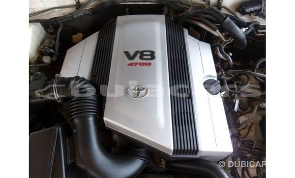 Buy Import Toyota Land Cruiser White Car in Import - Dubai in Central Buy Import Toyota Land Cruiser White Car in Import - Dubai in Central