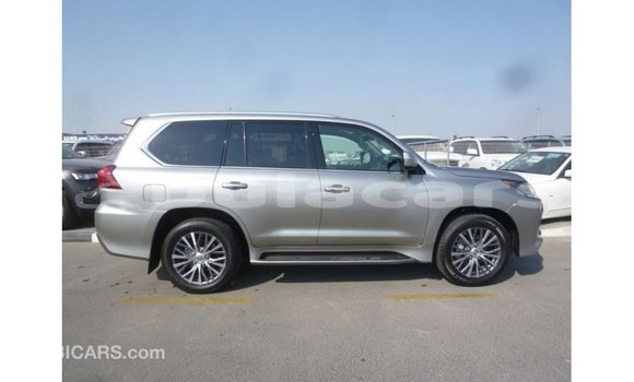Acheter Import Voiture Lexus LX Gris à Import - Dubai, Central Acheter Import Voiture Lexus LX Gris à Import - Dubai, Central