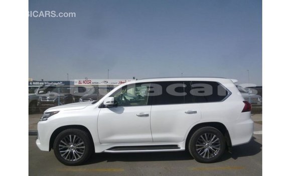 Buy Import Lexus LX White Car in Import - Dubai in Central Buy Import Lexus LX White Car in Import - Dubai in Central