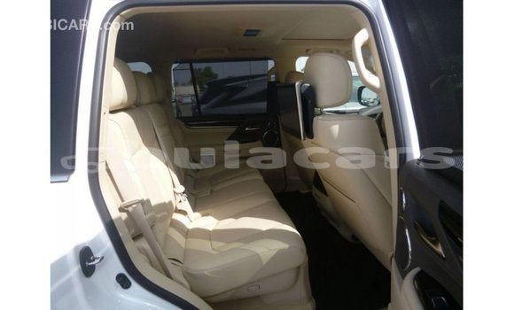 Buy Import Lexus LX White Car in Import - Dubai in Central Buy Import Lexus LX White Car in Import - Dubai in Central