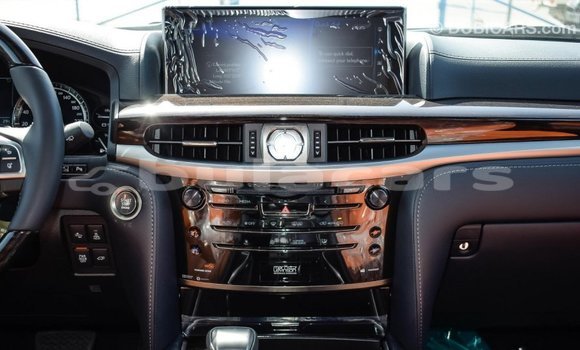 Acheter Import Voiture Lexus LX Gris à Import - Dubai, Central Acheter Import Voiture Lexus LX Gris à Import - Dubai, Central