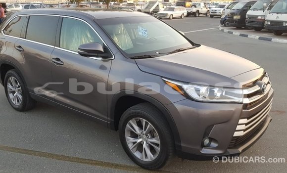 Buy Import Toyota Highlander Grey Car in Import - Dubai in Central Buy Import Toyota Highlander Grey Car in Import - Dubai in Central