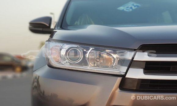 Buy Import Toyota Highlander Grey Car in Import - Dubai in Central Buy Import Toyota Highlander Grey Car in Import - Dubai in Central